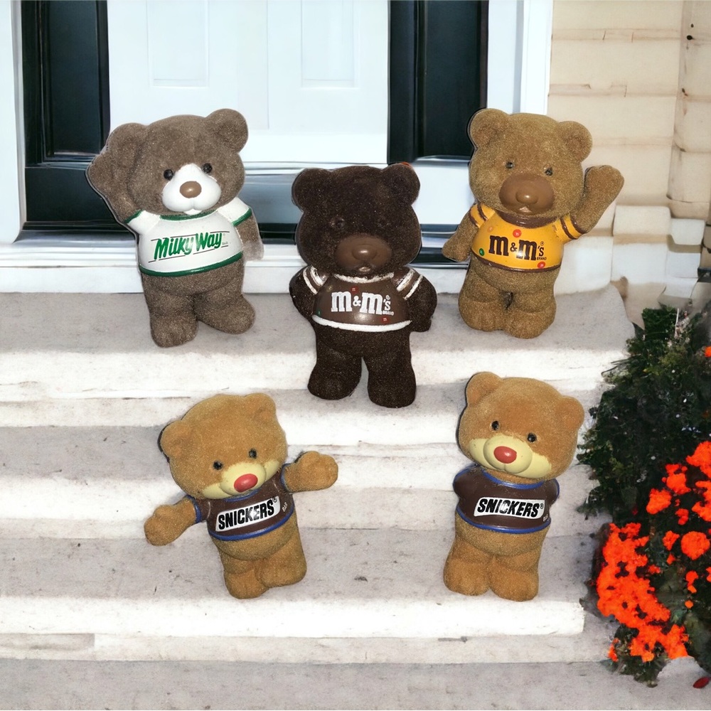 Complete 1987 M&M Chocolate Chum Flocked Bears